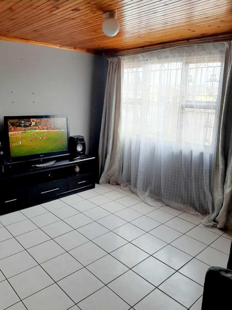 5 Bedroom Property for Sale in Mdantsane Nu 15 Eastern Cape